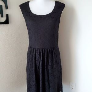 Ronni Nicole Scoop Neck Cap Sleeve Lace Dress